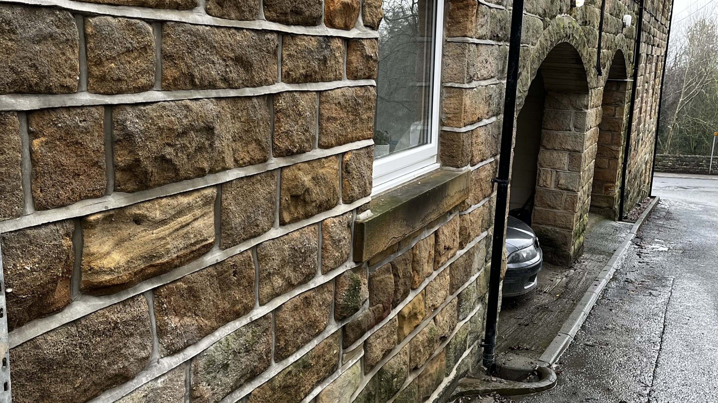 Yorkshire stone facade with crisp lime mortar repointing - Northern Seal & Joint's specialist sealant, repointing and masonry work across Bradford, Leeds, Harrogate and Ilkley.